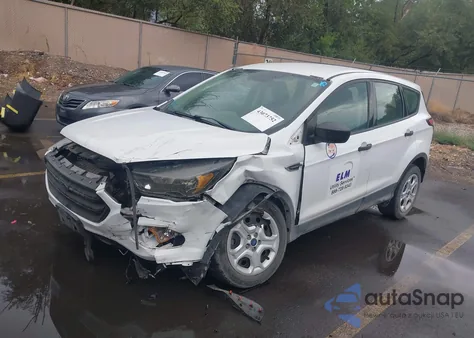 2018 Ford Escape S z USA, uszkodzony, nr VIN 1FMCU0F78JUD60662